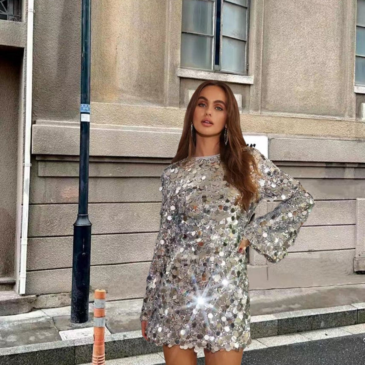 Women's Silver Christmas Party Cocktail Dress with Sequin Trumpet Sleeves