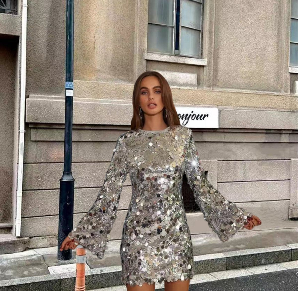 Women's Silver Christmas Party Cocktail Dress with Sequin Trumpet Sleeves