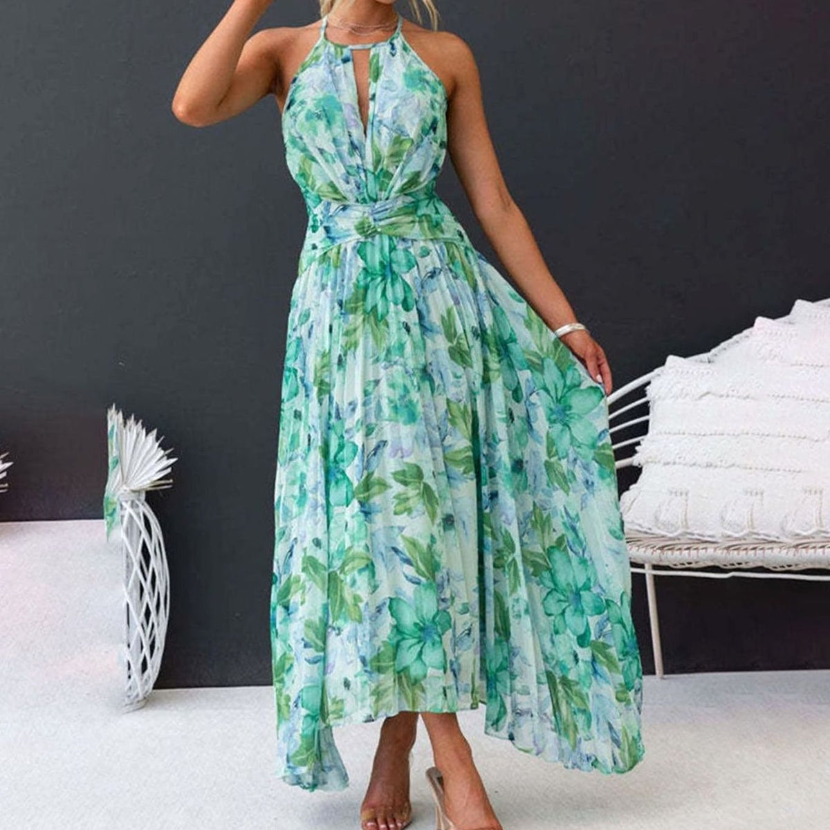 Women's Green Floral Maxi Dress Halter Neck Pleated Summer Sundress Boho Beach Wedding Guest Long Flowy
