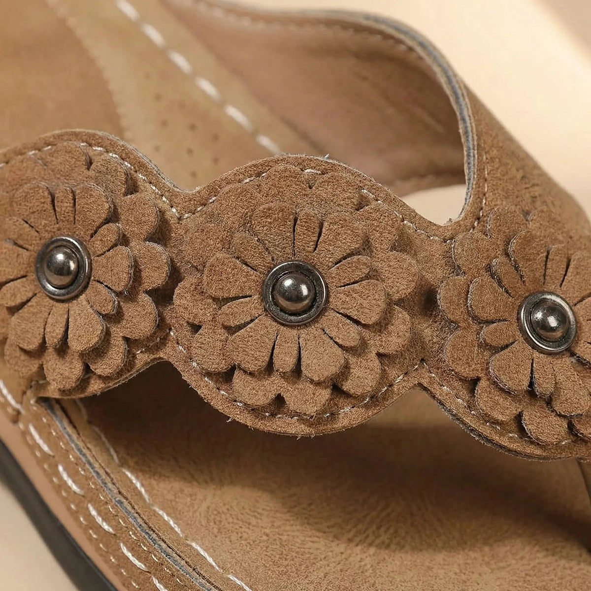 Women's Wedge Sandals Floral Platform Thong Flip Flops Open Toe Summer Comfort Casual Beach Wedges